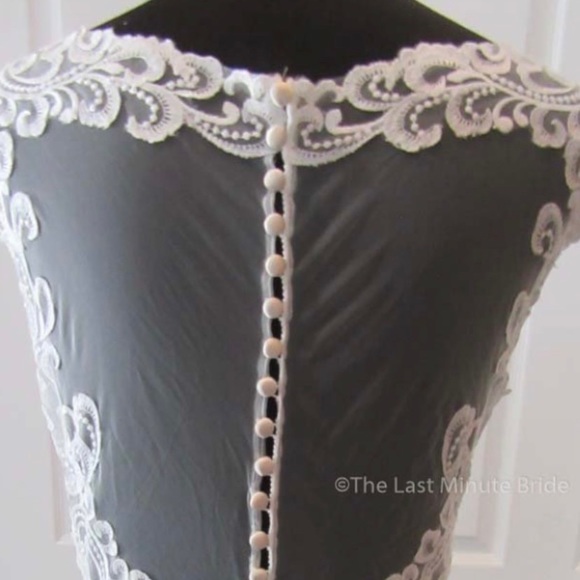 Allure Bridal Wedding dress, Style #9468 - Picture 6 of 6